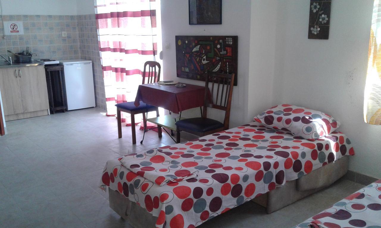 Danijela Apartmani Canj Luaran gambar